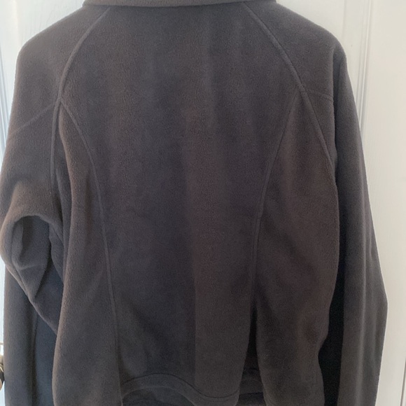 Fleece jacket excellent condition - Picture 5 of 7